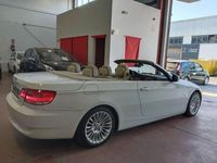 Usado BMW 325 Cabriolet 218 CV (160 kW) 2008 Blanco Descapotable