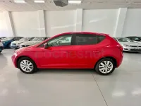Usado Seat Leon Reference 105 CV (77 kW) 2014 Rojo Berlina