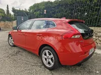 Usado Volvo V40 R-Design Momentum 150 CV (110 kW) 2016 Rojo Berlina