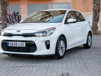 Usado Kia Rio 100 CV (73 kW) 2020 Blanco Berlina