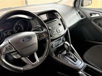 Usado Ford Focus Trend 125 CV (91 kW) 2017 Gris Utilitario