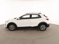 Usado Kia Stonic 84 CV (61 kW) 2021 Blanco SUV