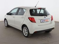 Käytetty Toyota Yaris Hybrid Active 102 HP (75 kW) 2015 Valkoinen Sedan