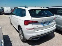 Usado Skoda Kamiq Ambition 110 CV (80 kW) 2022 Blanco SUV