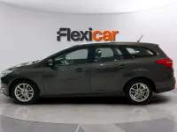 Usado Ford Focus Business Edition 125 CV (91 kW) 2017 Gris Familiar
