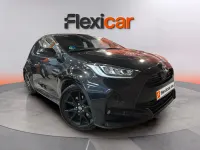 Usado Toyota Yaris Hybrid Active 116 CV (85 kW) 2023 Negro Berlina
