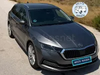 Usado Skoda Octavia Style 150 CV (110 kW) 2022 Gris / plata Familiar