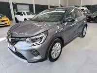 Usado Renault Captur Zen 160 CV (117 kW) 2022 Gris / plata SUV