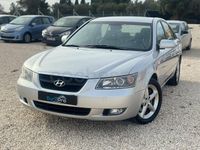 Usado Hyundai Sonata Comfort 140 CV (102 kW) 2007 Gris / plata Berlina