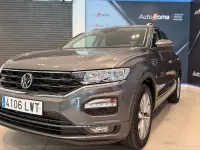 Usado VW T-Roc Advance 110 CV (80 kW) 2022 Gris / plata SUV