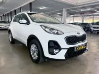 Usado Kia Sportage 115 CV (84 kW) 2019 Blanco SUV