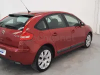 Usado Citroën C4 110 CV (80 kW) 2006 Granate Berlina