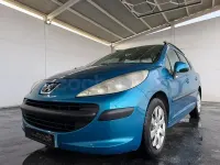 Usado Peugeot 207 90 CV (66 kW) 2008 Azul Familiar