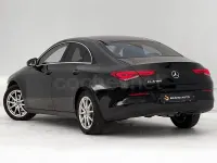 Usado Mercedes CLA180 136 CV (100 kW) 2023 Negro Berlina