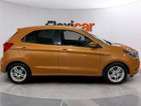 Usado Ford Ka Plus Ultimate 86 CV (63 kW) 2018 Naranja Utilitario