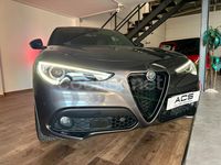 Usado Alfa Romeo Stelvio Veloce 210 CV (154 kW) 2022 Gris / plata SUV