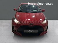 Usado Toyota Yaris Edition 125 CV (91 kW) 2024 Rojo Berlina
