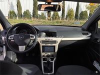 Usado Opel Astra Enjoy 100 CV (73 kW) 2007 Gris / plata Familiar