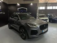 Usado Jaguar E-Pace R-Dynamic 163 CV (119 kW) 2023 Gris / plata SUV