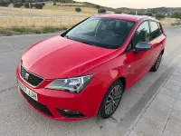 Usado Seat Ibiza ST CONNECT 105 CV (77 kW) 2015 Rojo Familiar