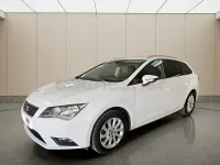 Usado Seat Leon Style 105 CV (77 kW) 2014 Blanco Familiar