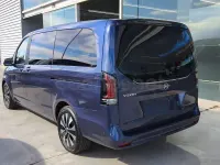Nuevo Mercedes V220 Style 163 CV (119 kW) 2026 Azul Monovolumen