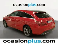 Usado Mercedes CLA200 Shooting Brake 136 CV (100 kW) 2017 Rojo Familiar