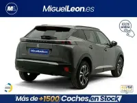 Usado Peugeot 2008 Active 102 HP (75 kW) 2023 Cinzento SUV