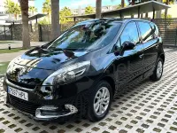 Usado Renault Scénic III Dynamique 110 CV (80 kW) 2013 Negro Monovolumen