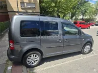 Usado VW Caddy Comfortline 102 CV (75 kW) 2012 Gris / plata Monovolumen