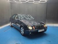 Usado Mercedes E280 Avantgarde 190 CV (139 kW) 2005 Azul Berlina