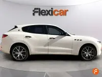 Usado Maserati Levante 430 CV (316 kW) 2017 Blanco SUV