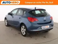 Usado Opel Astra Selective 165 CV (121 kW) 2015 Azul Berlina