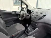 Usado Ford Tourneo Courier Trend 97 CV (71 kW) 2014 Blanco Monovolumen