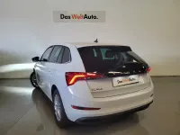 Usado Skoda Scala Ambition 110 CV (80 kW) 2022 Blanco Utilitario