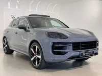 Usado Porsche Cayenne S 475 CV (349 kW) 2023 Gris / plata SUV
