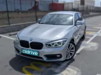 Usado BMW 118 Sport Line 136 CV (100 kW) 2018 Gris Utilitario