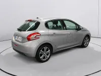 Usado Peugeot 208 Allure 82 CV (60 kW) 2015 Gris / plata Utilitario