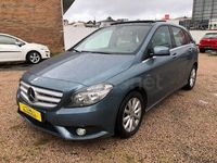 Usado Mercedes B180 109 CV (80 kW) 2013 Azul Monovolumen