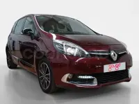 Usado Renault Scénic LIMITED 130 CV (95 kW) 2014 Violeta / lila Monovolumen