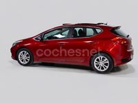 Usado Kia Ceed 100 CV (73 kW) 2012 Granate Utilitario