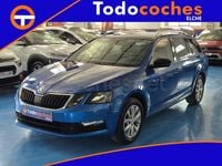 Usado Skoda Octavia Ambition 115 CV (84 kW) 2018 Azul Familiar