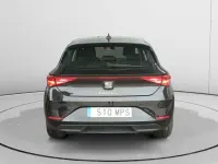 Usado Seat Leon Style 110 CV (80 kW) 2024 Negro Utilitario