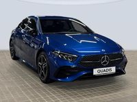 Usado Mercedes A180 116 CV (85 kW) 2025 Azul Berlina