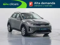 Usado Kia Stonic 120 CV (88 kW) 2023 Gris SUV