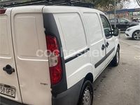 Usado Fiat Doblò 90 CV (66 kW) 2011 Blanco Monovolumen
