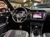 Usado VW Tiguan R-line 150 CV (110 kW) 2023 Gris / plata SUV