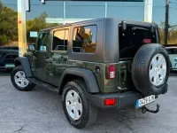 Usado Jeep Wrangler Unlimited Sahara 177 CV (130 kW) 2007 Verde SUV