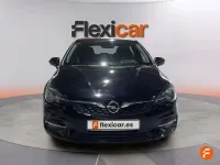 Usado Opel Astra Business 122 CV (89 kW) 2021 Negro Familiar