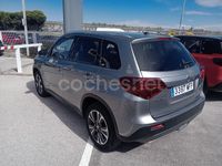 Usado Suzuki Vitara GLX 129 CV (94 kW) 2023 Gris / plata SUV